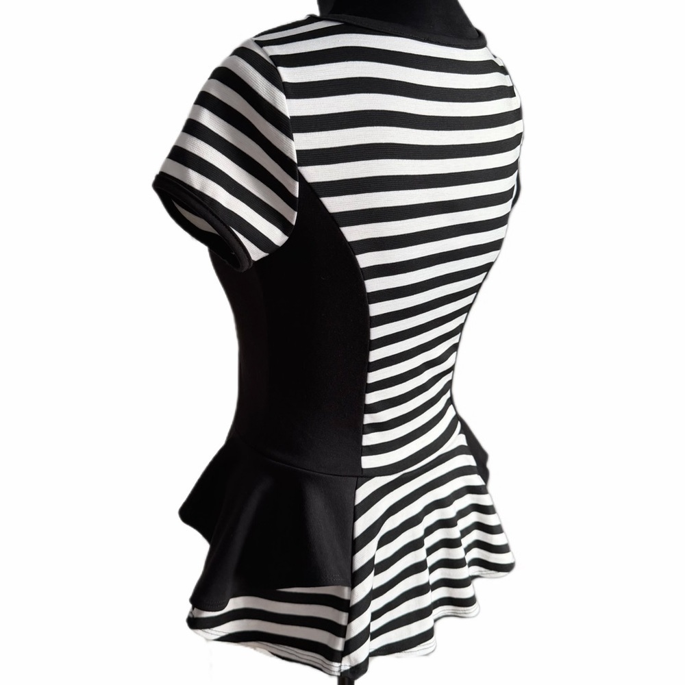 BCX- Black and White Striped Peplum Top (sz s) NWOT - Picture 5 of 10